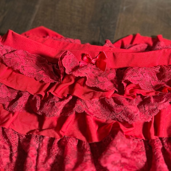 Red Ruffle Lace Bloomer Shorts - Picture 2 of 4